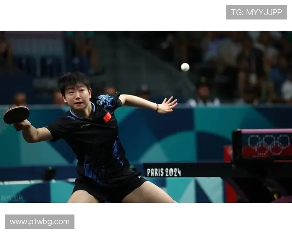 张继科携手孙颖莎亮相网球赛场 共话跨界合作与未来发展 张继科携手孙颖莎亮相网球赛场 共话跨界合作与未来发展