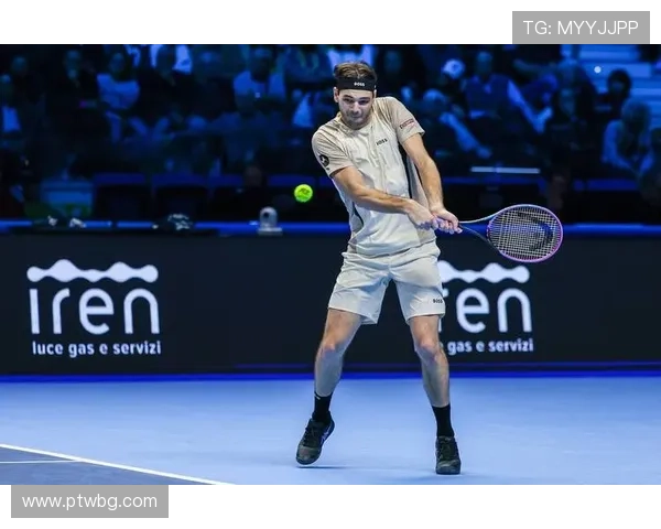 最新网球赛季开幕 费德勒、纳达尔与小威重返赛场激战正酣 最新网球赛季开幕 费德勒、纳达尔与小威重返赛场激战正酣