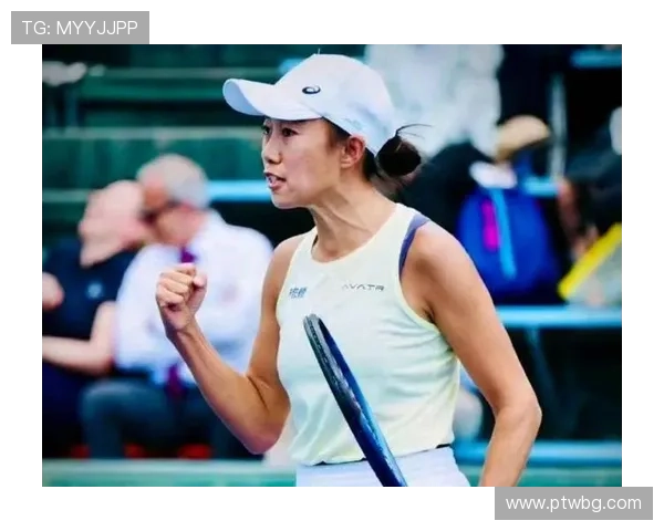 网球赛事激战正酣 世界顶级选手纷纷亮相争夺年度冠军荣誉 网球赛事激战正酣 世界顶级选手纷纷亮相争夺年度冠军荣誉